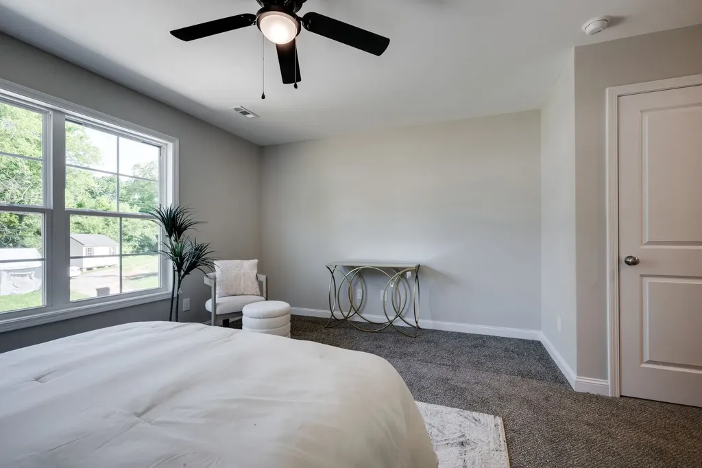 425 Via Drive Clarksville TN 37043