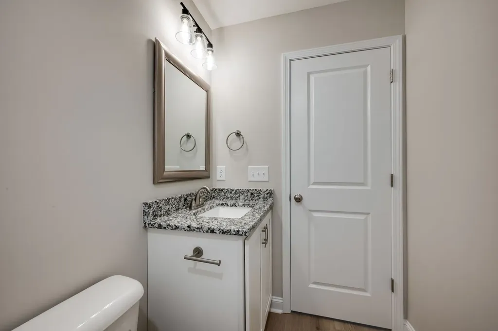 425 Via Drive Clarksville TN 37043