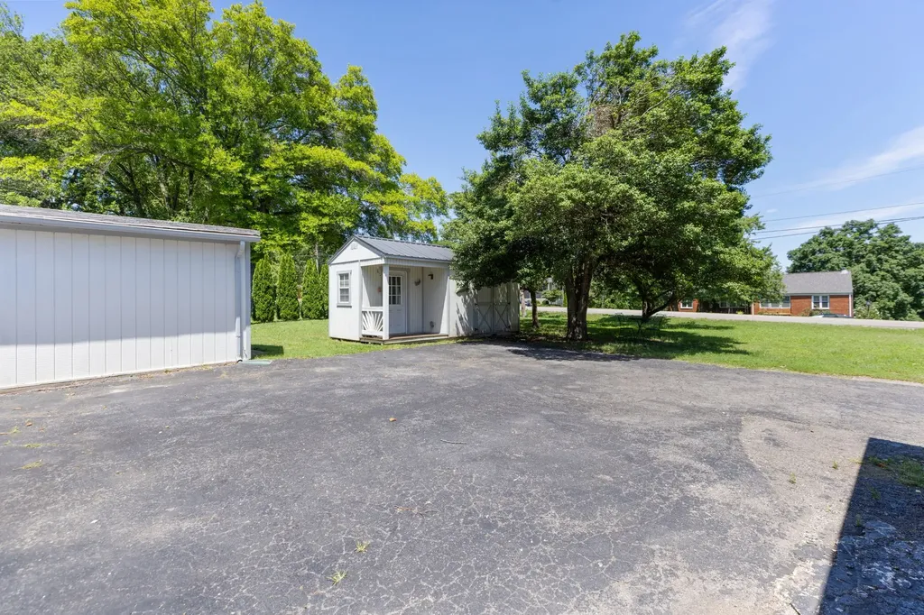 2940 Fernbrook Lane Nashville TN 37214