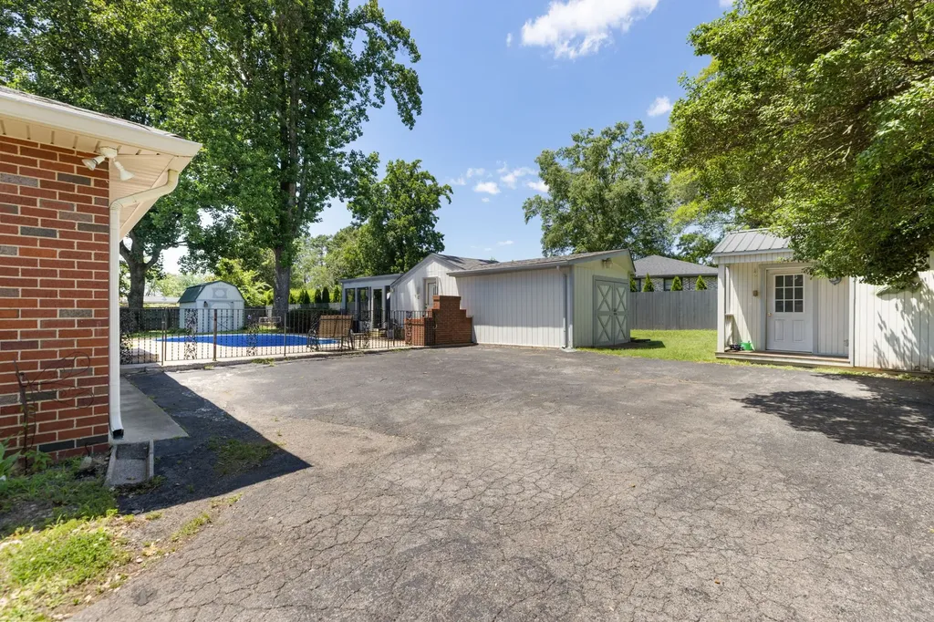 2940 Fernbrook Lane Nashville TN 37214
