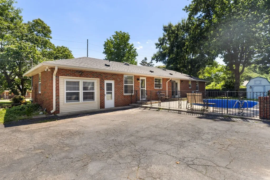 2940 Fernbrook Lane Nashville TN 37214