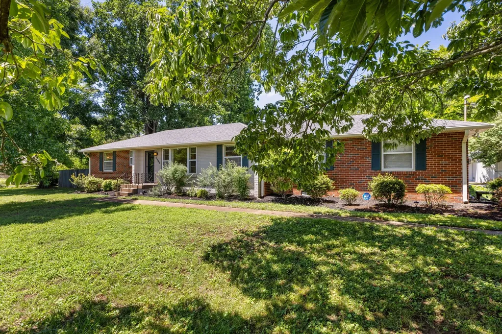 2940 Fernbrook Lane Nashville TN 37214