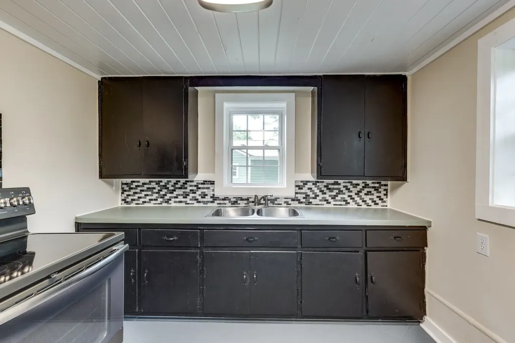 404 Green Acres Drive Columbia TN 38401