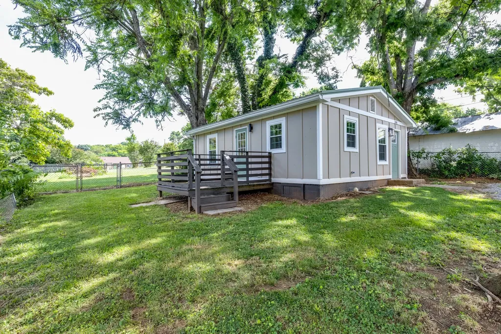 404 Green Acres Drive Columbia TN 38401