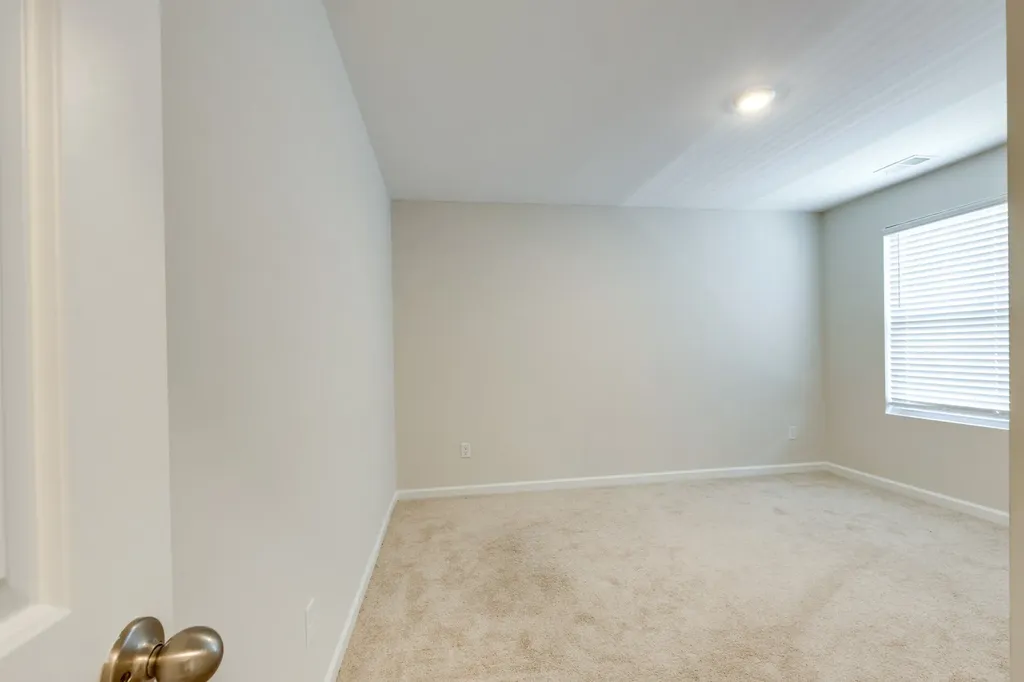 8054 Typhani Way White House TN 37188
