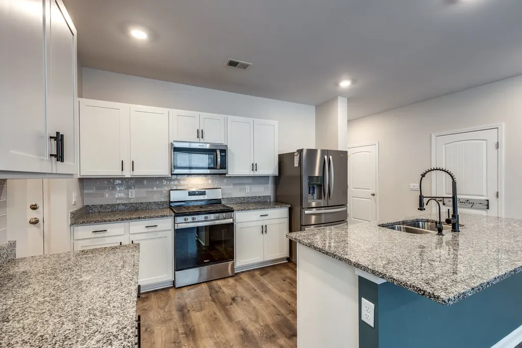 8054 Typhani Way White House TN 37188