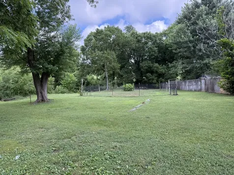 330 Rolling Acres Loop Hartsville TN 37074