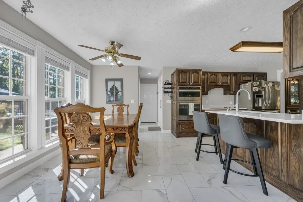 1194 Spann Road Charlotte TN 37036