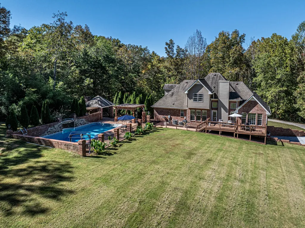 1194 Spann Road Charlotte TN 37036