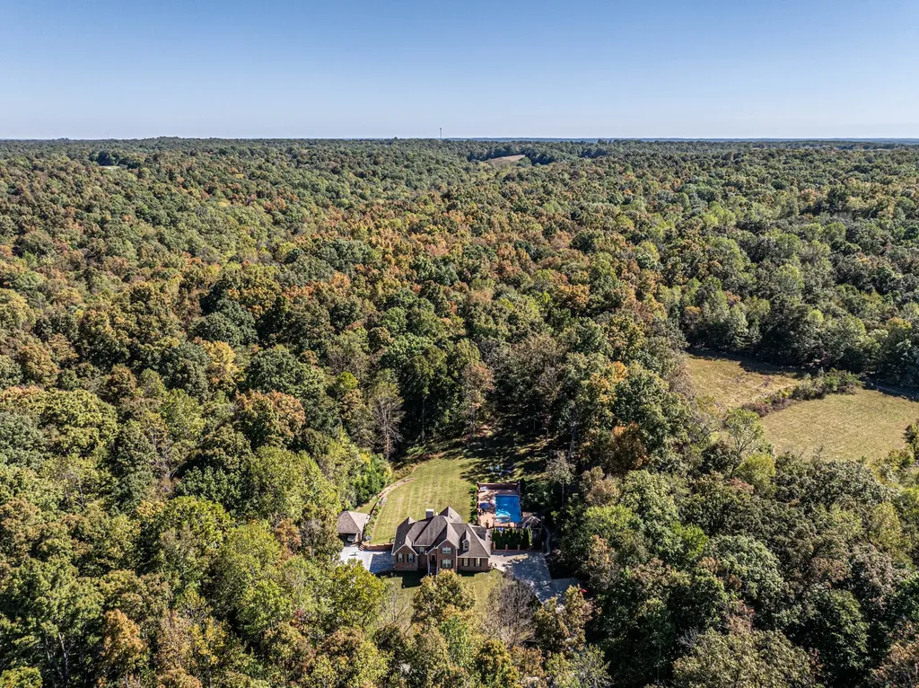 1194 Spann Road Charlotte TN 37036