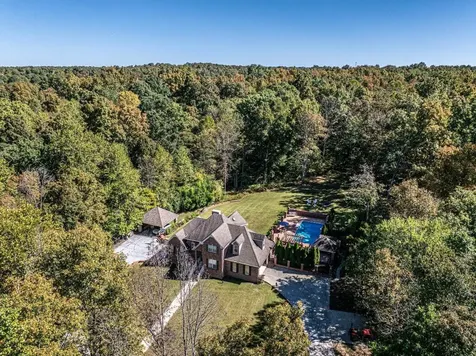 1194 Spann Road Charlotte TN 37036