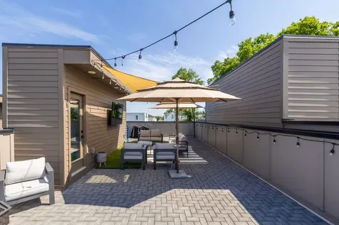2106C 24th Ave, N Nashville TN 37208