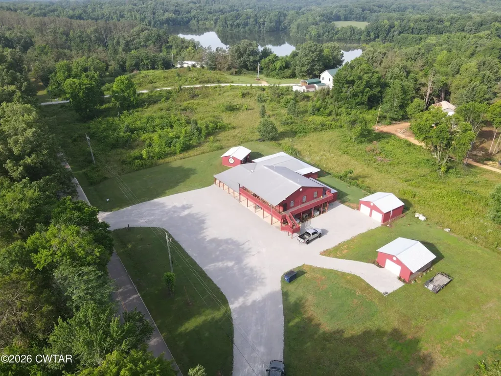 7386 Mount Carmel Road Decaturville TN 38329