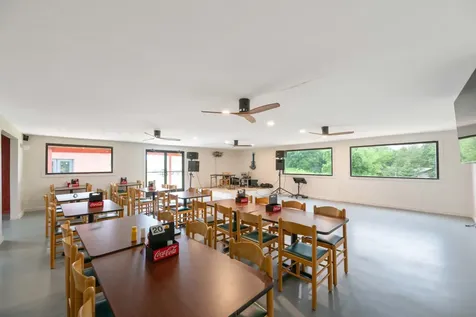 7386 Mount Carmel Road Decaturville TN 38329
