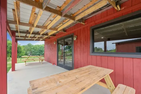 7386 Mount Carmel Road Decaturville TN 38329
