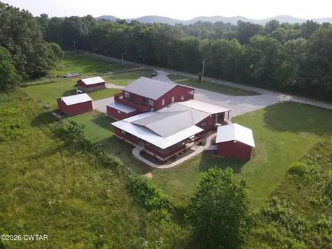 7386 Mount Carmel Road Decaturville TN 38329