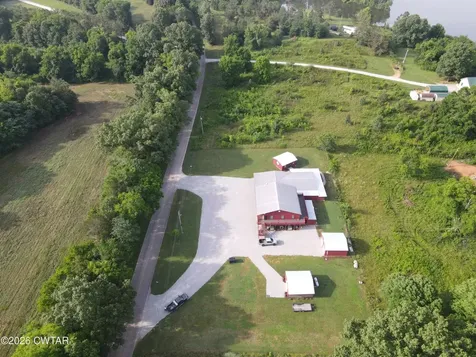 7386 Mount Carmel Road Decaturville TN 38329