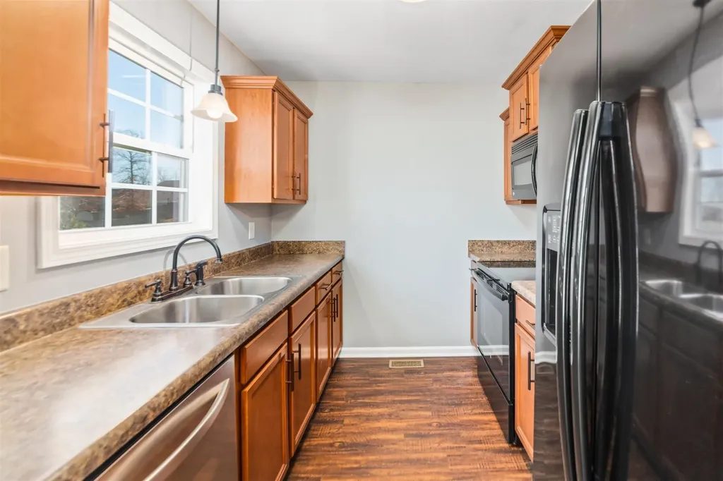 1413 Jenny Lane Clarksville TN 37042