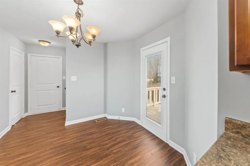 1413 Jenny Lane Clarksville TN 37042