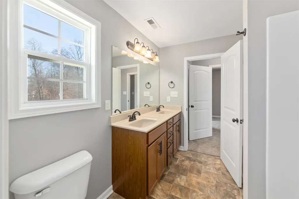 1413 Jenny Lane Clarksville TN 37042
