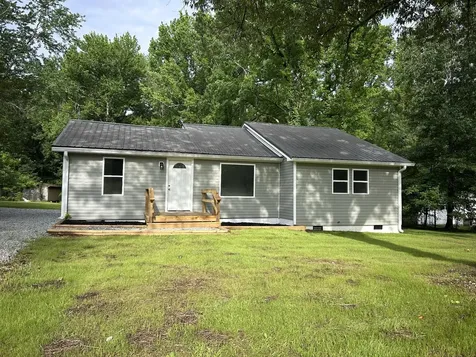161 Post Oak Avenue Camden TN 38320