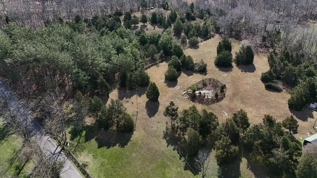 1334 Herschal Lyles Westmoreland TN 37186