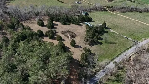 1334 Herschal Lyles Westmoreland TN 37186