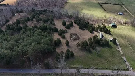 1334 Herschal Lyles Westmoreland TN 37186