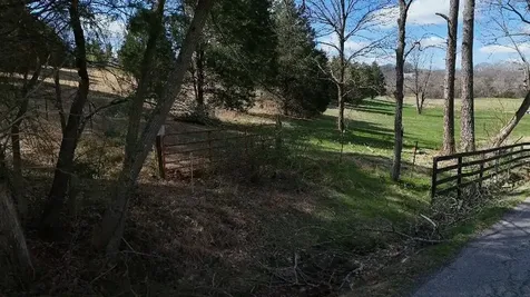1334 Herschal Lyles Westmoreland TN 37186