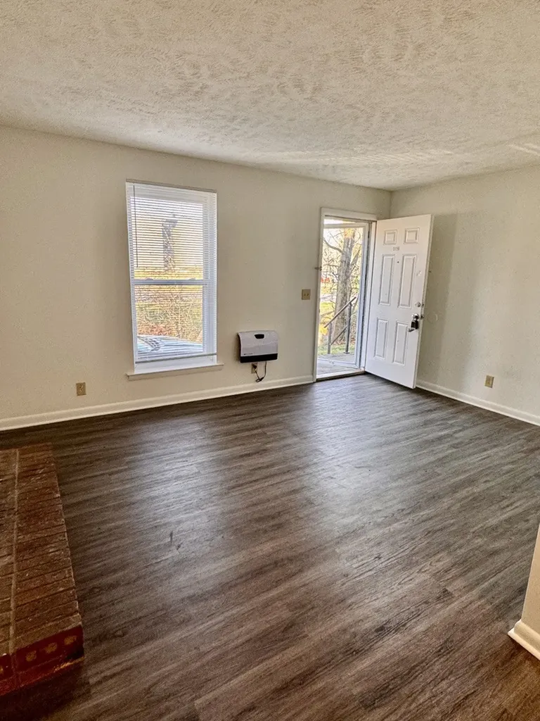 5158 Linbar Drive Nashville TN 37211