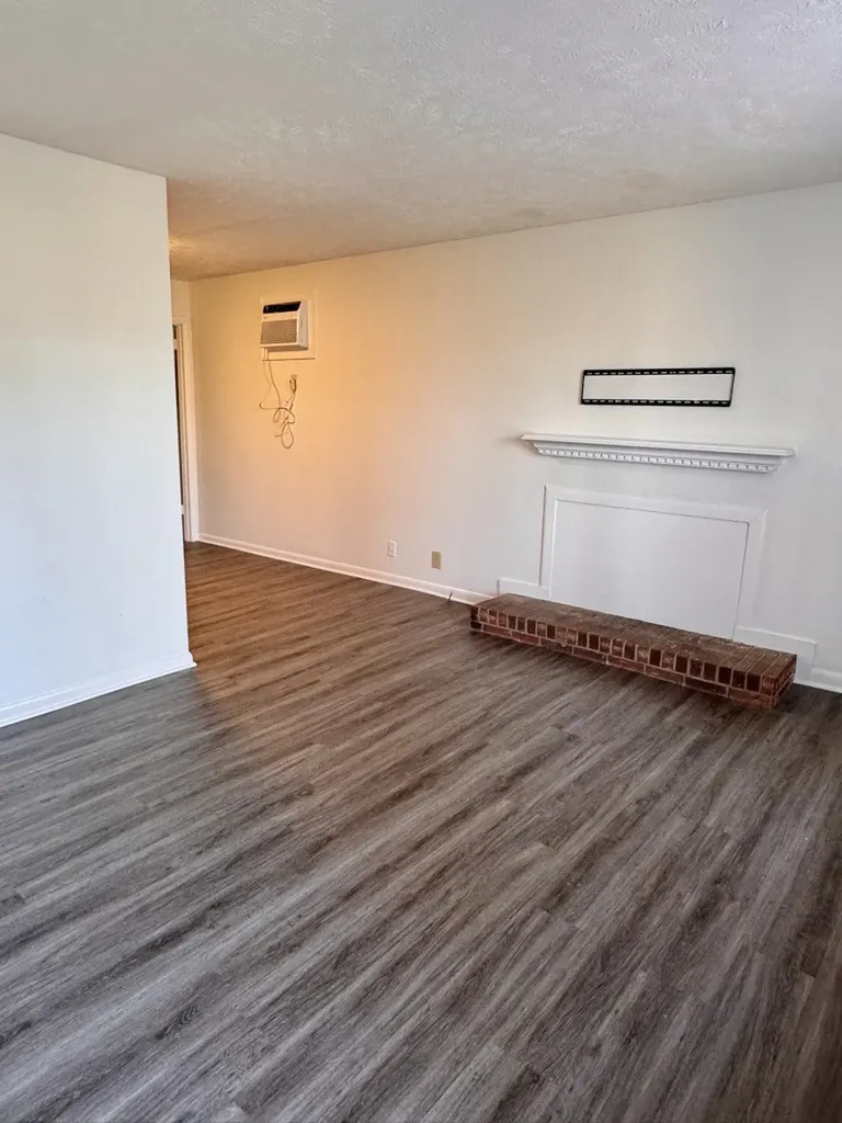 5158 Linbar Drive Nashville TN 37211