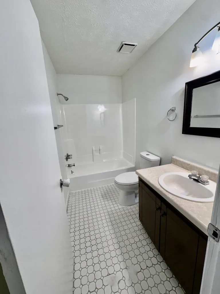 5158 Linbar Drive Nashville TN 37211