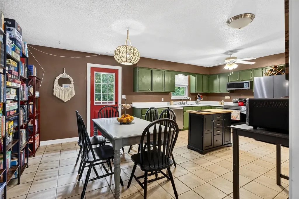 7003 Glacier Lane Harrison TN 37341