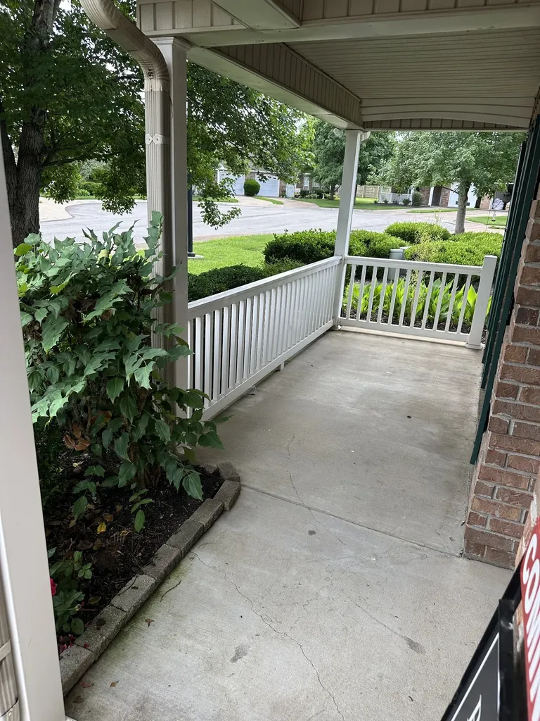 1302 Crofton Park Court Columbia TN 38401