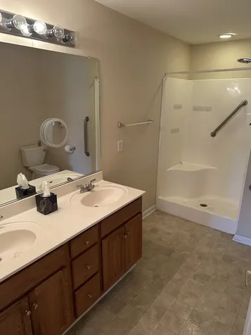 1302 Crofton Park Court Columbia TN 38401