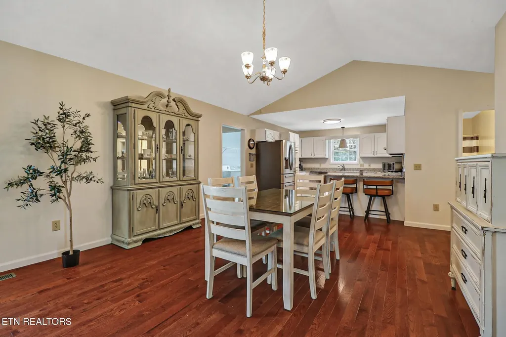 340 Huckleberry Lane Crossville TN 38555