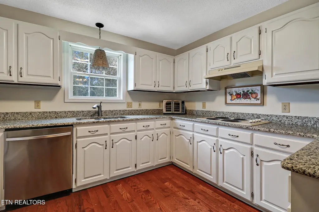 340 Huckleberry Lane Crossville TN 38555