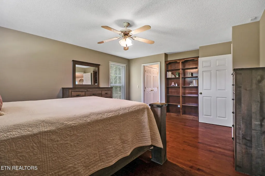 340 Huckleberry Lane Crossville TN 38555
