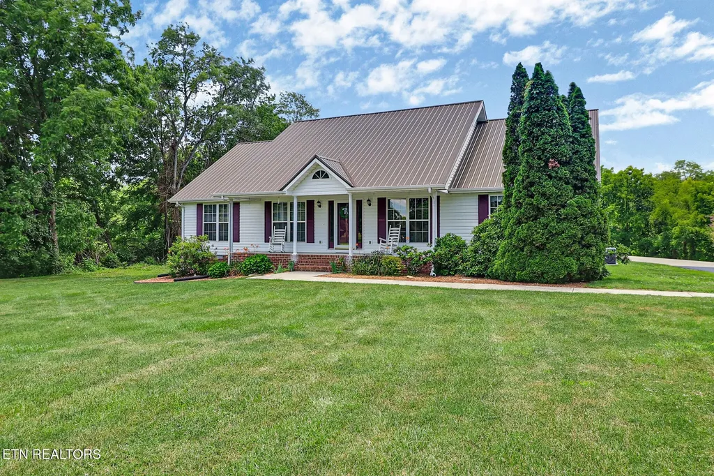 340 Huckleberry Lane Crossville TN 38555