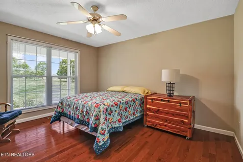 340 Huckleberry Lane Crossville TN 38555