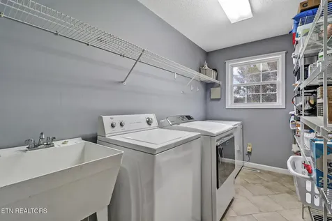 340 Huckleberry Lane Crossville TN 38555