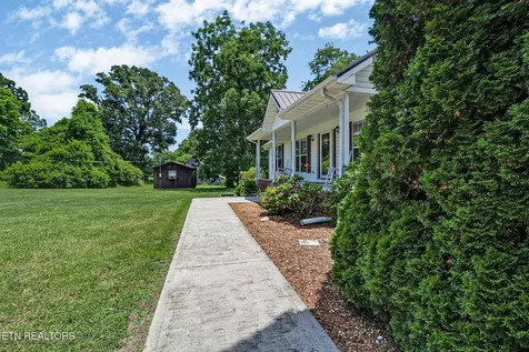 340 Huckleberry Lane Crossville TN 38555