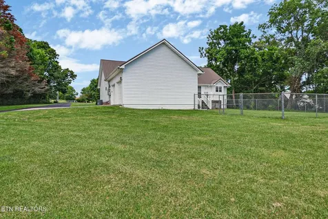 340 Huckleberry Lane Crossville TN 38555