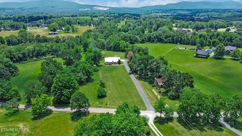 340 Huckleberry Lane Crossville TN 38555