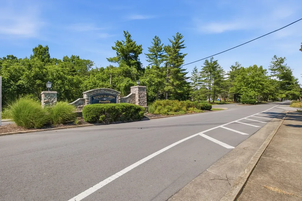 712 Windsor Trace Goodlettsville TN 37072