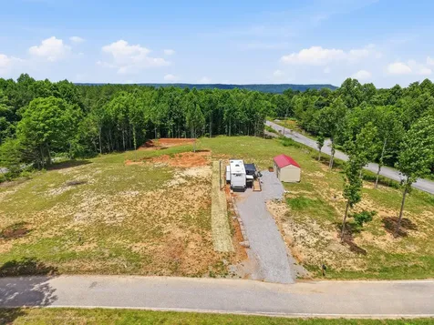 1311 Hillis Cemetery Road Spencer TN 38585