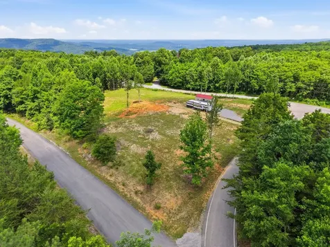 1311 Hillis Cemetery Road Spencer TN 38585