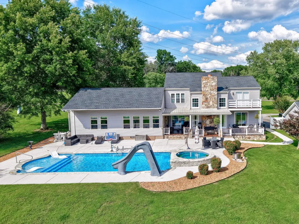 57 Timberlake Drive Fayetteville TN 37334