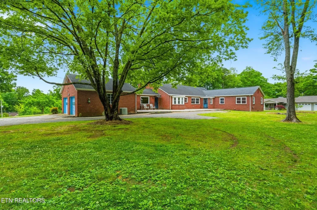 5215 E Sunset Road Knoxville TN 37914
