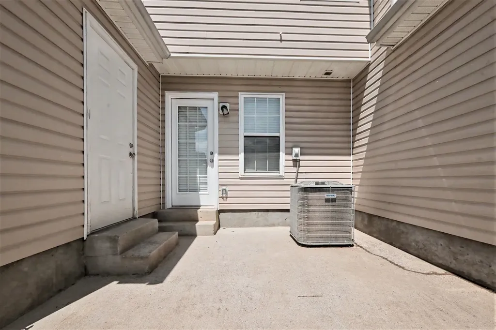 8058 Logan Drive La Vergne TN 37086